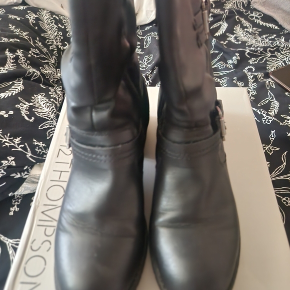 Womens boots - Picture 4 of 4